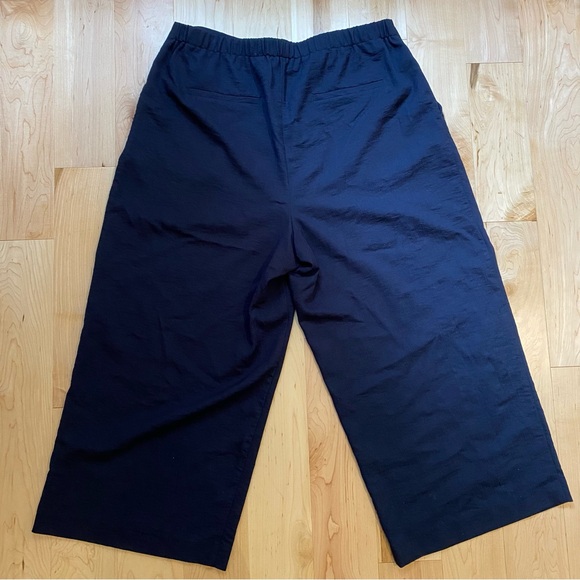 VGUC Reitmans high rise cropped pants - Picture 2 of 2